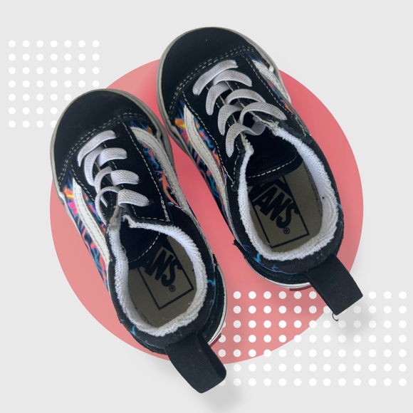 Vans Black and White Classic Sneakers - Picture 3 of 5